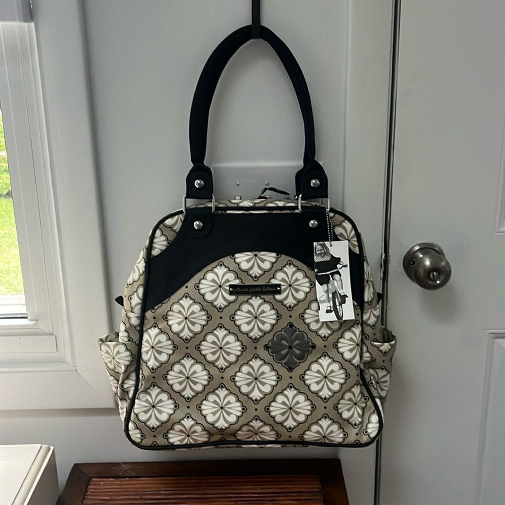 Petunia Pickle Bottom Marbella Meadows Sashay Satchel Diaper Bag,NWT
